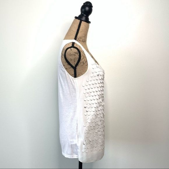 Ann Taylor Sleeveless White Circle Cut Top Small - Picture 6 of 16